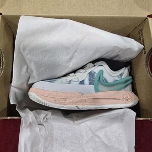 Nike Kyrie 8 (TD) kids Sneakers Size 5c